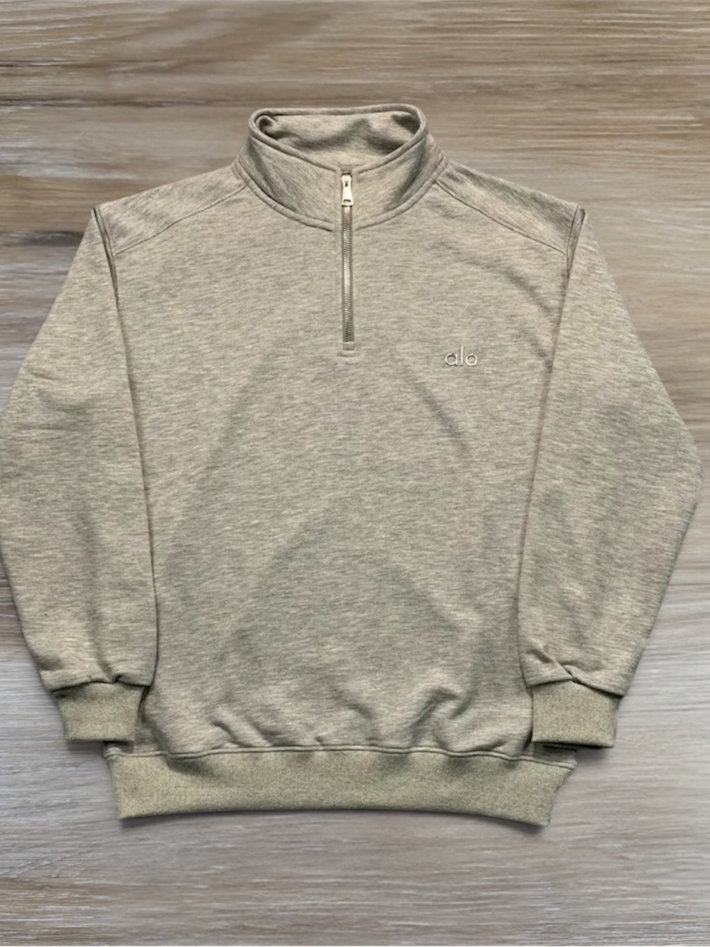 Alo Yoga Accolade Unisex Quarter Zip Pullover - Athletic Heather Grey - Small